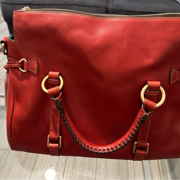 Dooney & Bourke Large Florentine Satchel in Red. - Picture 5 of 12